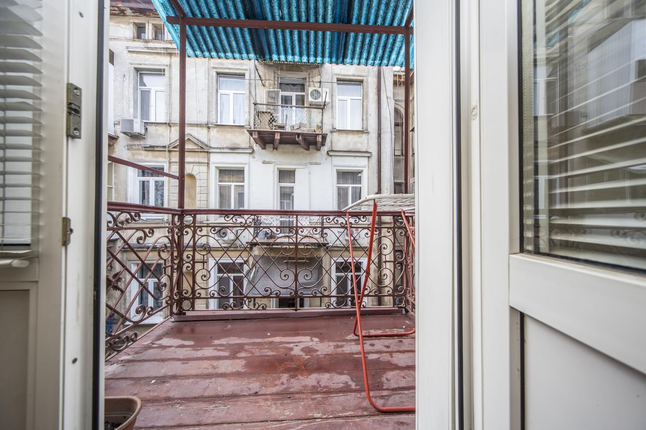 Goodrest On Ekaterininskaya Apartment โอเดสซา ภายนอก รูปภาพ