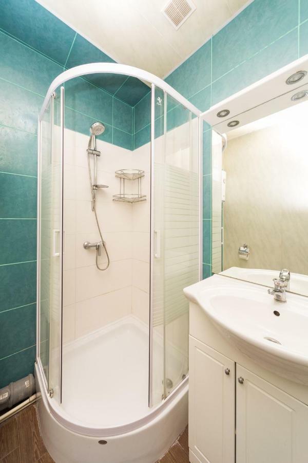 Goodrest On Ekaterininskaya Apartment โอเดสซา ภายนอก รูปภาพ