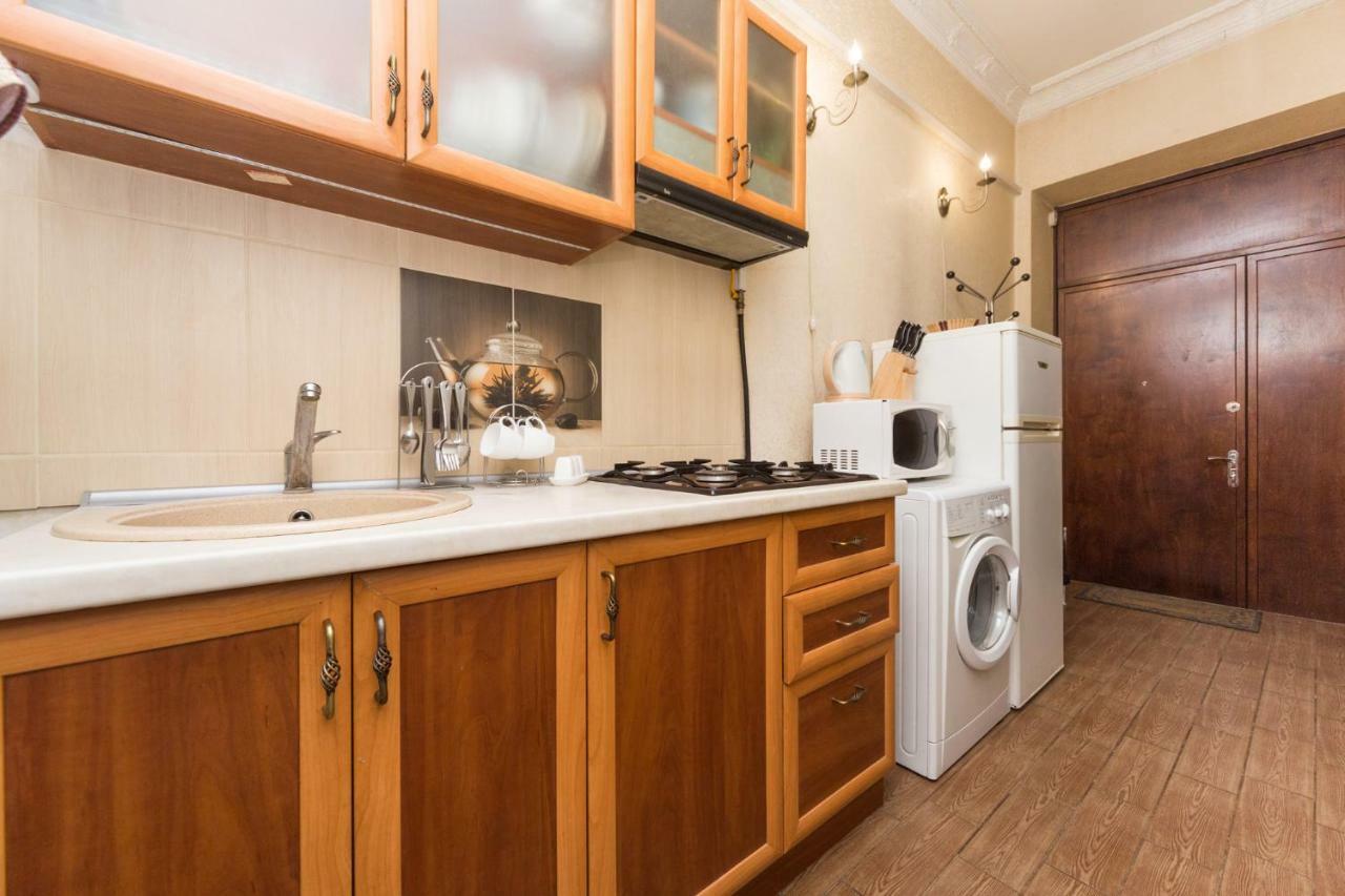 Goodrest On Ekaterininskaya Apartment โอเดสซา ภายนอก รูปภาพ