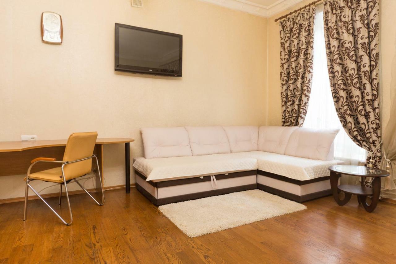Goodrest On Ekaterininskaya Apartment โอเดสซา ภายนอก รูปภาพ