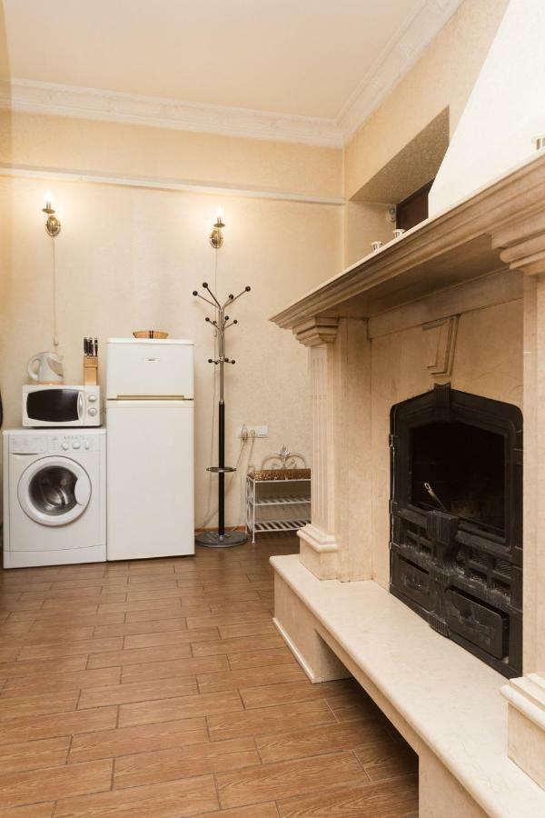 Goodrest On Ekaterininskaya Apartment โอเดสซา ภายนอก รูปภาพ